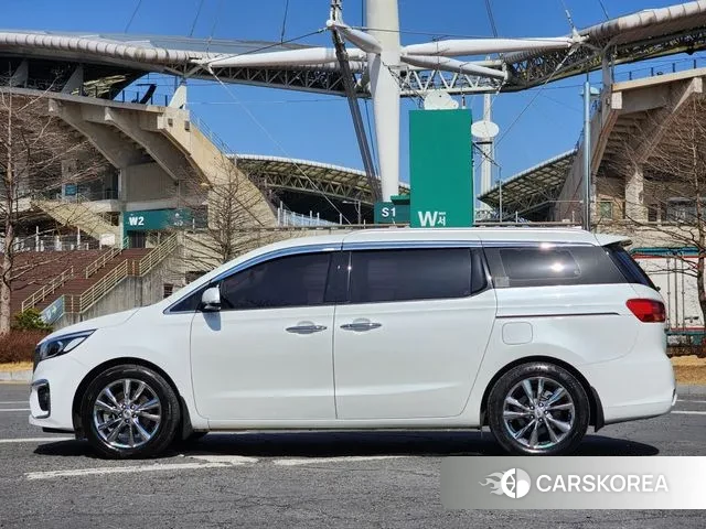 Kia The New Carnival id 3732881 из Кореи 14