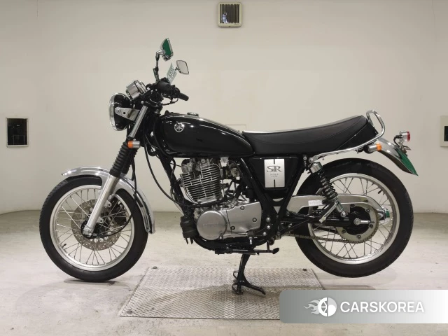 Проданный Yamaha SR400 2019 из Японии, фото 2