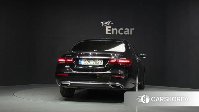 Mercedes-Benz E-Class W213 id 4768359 из Кореи 31