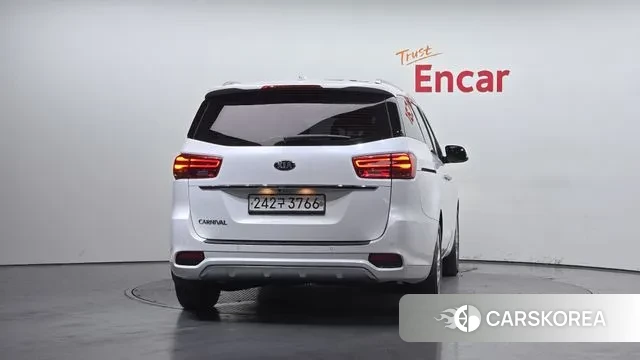 Kia The New Carnival id 3444419 из Кореи 14