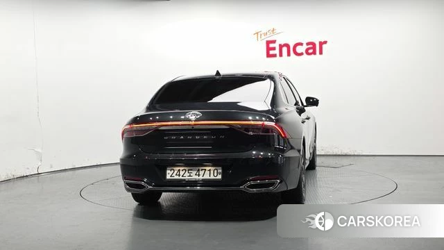 Hyundai The New Grandeur IG Hybrid id 4324925 из Кореи 34