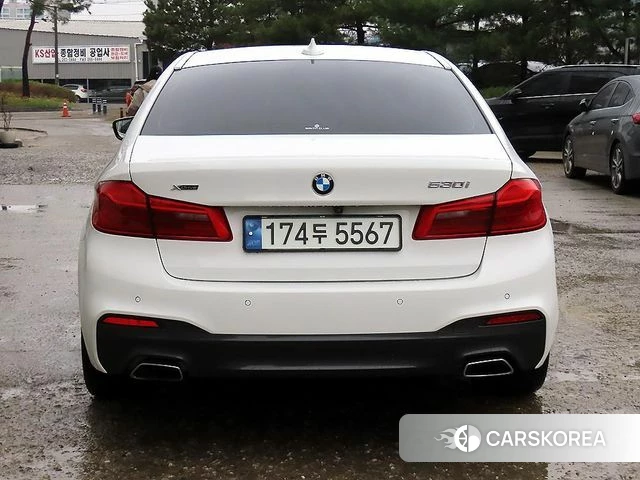 BMW 5 Series (G30) id 3916571 из Кореи 14