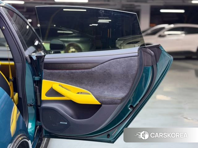 Xiaomi Car Xiaomi SU7 Ultra id 4190396 из Китая 15