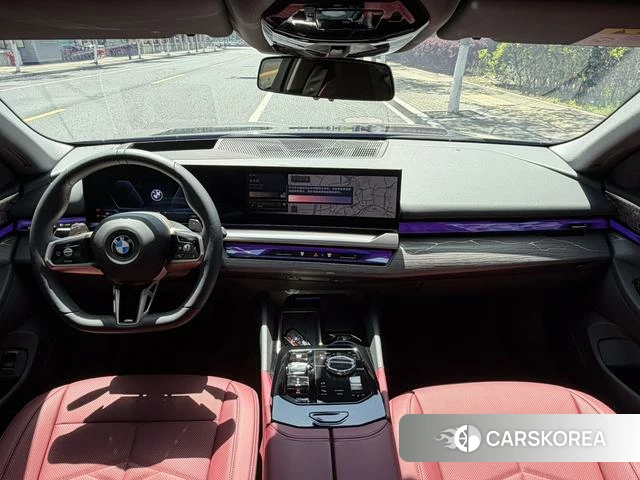 BMW 5 series 2025 Черный из Китая, фото 5