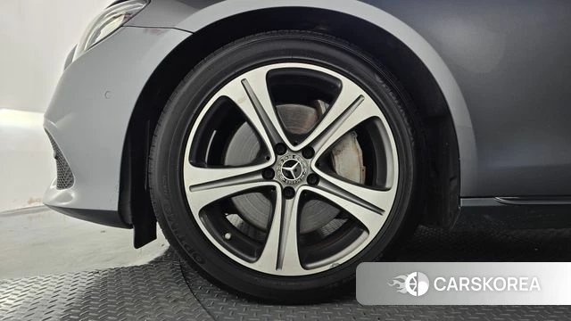 Mercedes-Benz E-Class W213 id 4732743 из Кореи 25