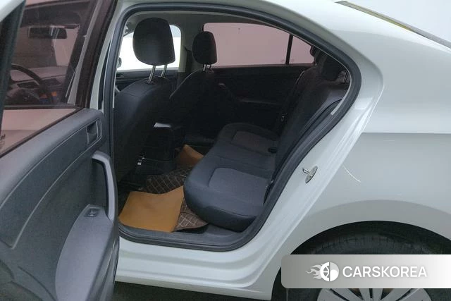Volkswagen Santana id 4212384 из Китая 11