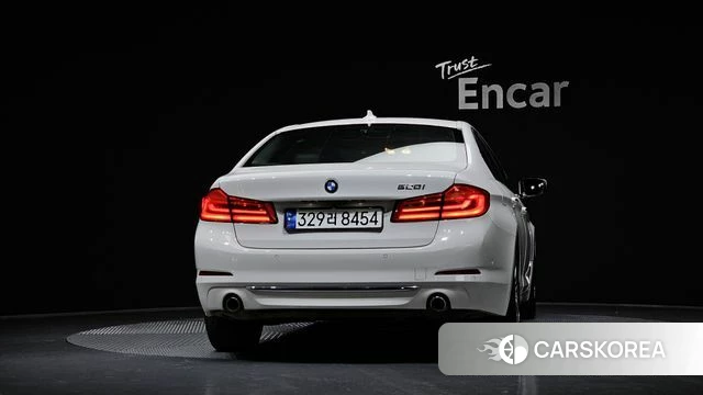 BMW 5 Series (G30) id 3899746 из Кореи 14