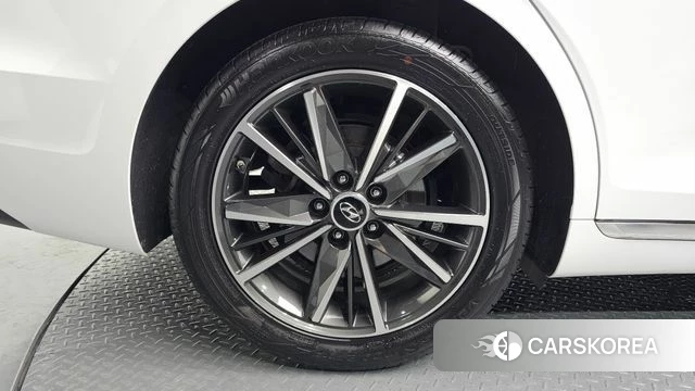 Hyundai The New Grandeur IG id 4517927 из Кореи 24