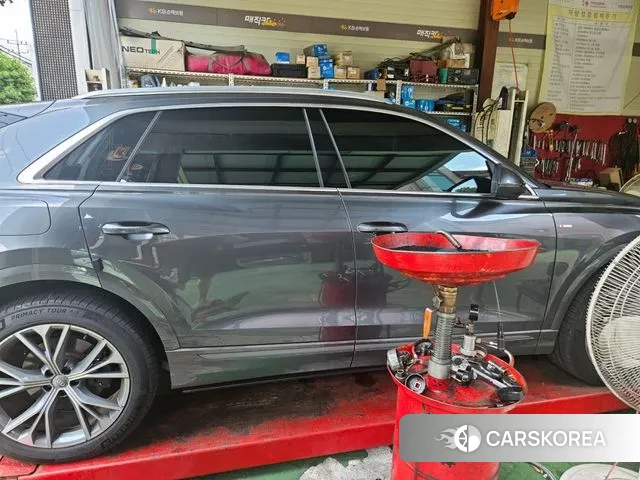 Audi Q8 (4M) 2021 Серый из Кореи, фото 4