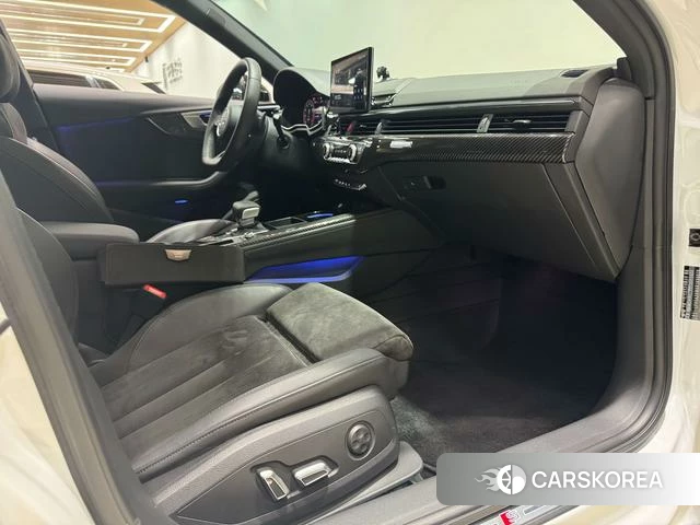Audi A4L id 4367543 из Китая 12