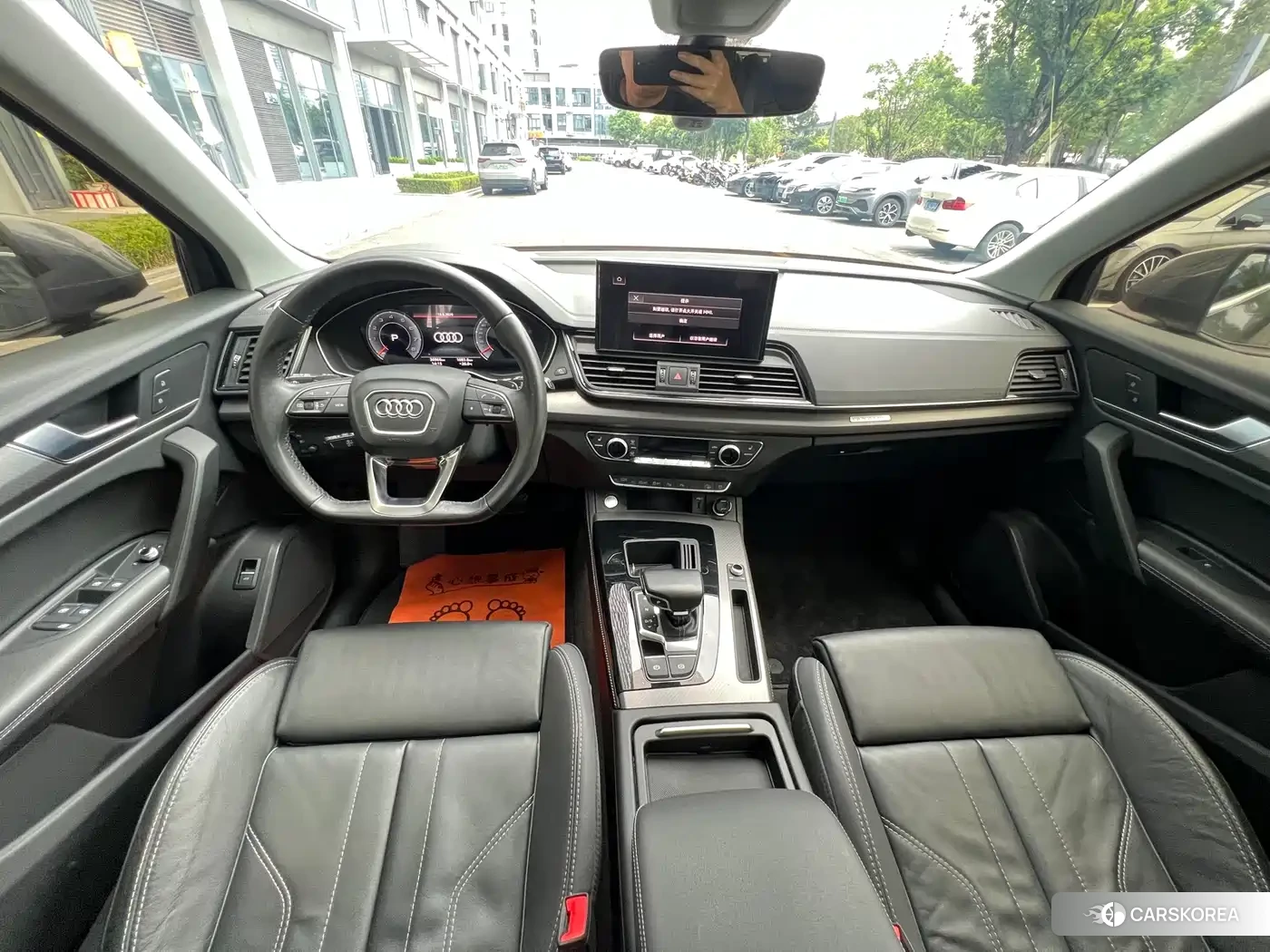 Audi Q5L 2022 Silver/gray из Китая, фото 5