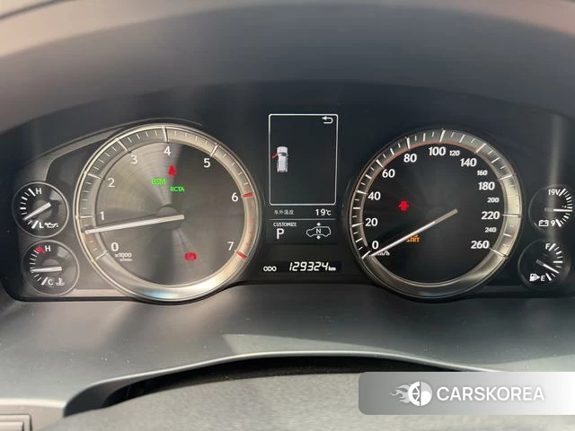 Lexus LX id 4239476 из Китая 8
