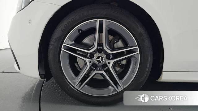 Mercedes-Benz E-Class W213 id 4613003 из Кореи 31