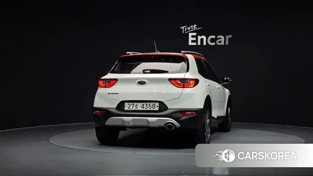 Kia Stonic id 3150523 из Кореи 14