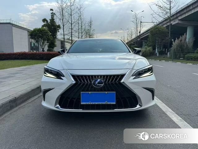 Lexus ES 2022 Белый из Китая, фото 6