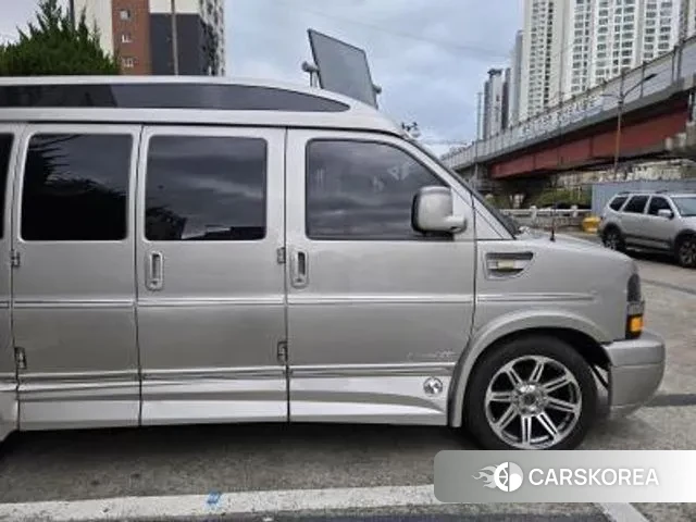 Chevrolet Express Van 2019 Серебряный из Кореи, фото 4