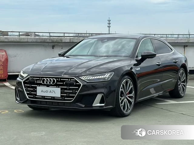 Audi A7L 2026 Черный из Китая, фото 4