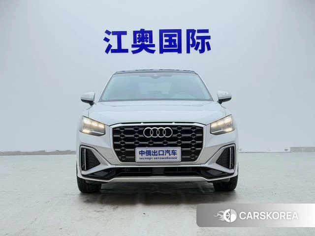 Audi Q2L id 4265948 из Китая 16