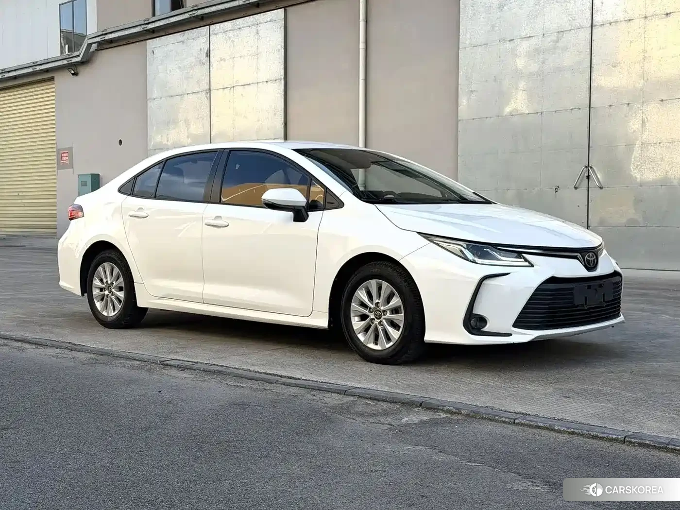 Toyota Corolla id 4570478 из Китая 8