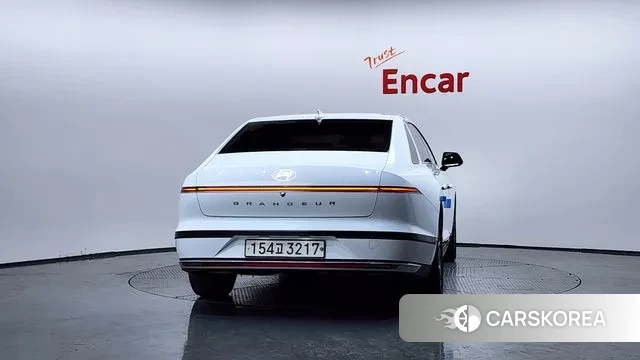 Hyundai Grandeur (GN7) id 3426325 из Кореи 14