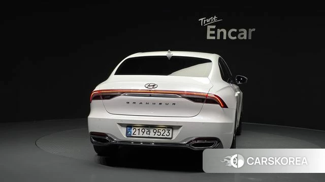 Hyundai The New Grandeur IG id 4542719 из Кореи 29