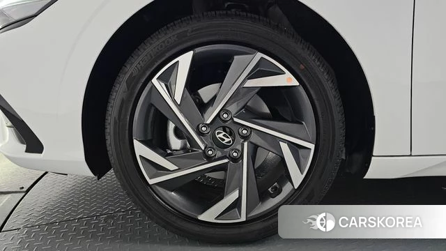 Hyundai The New Avante (CN7) id 4421256 из Кореи 30