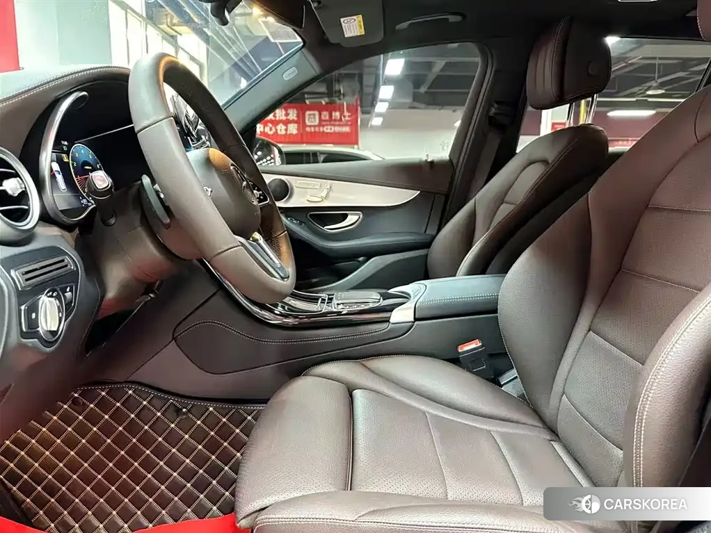 Mercedes-Benz GLC 2023 Silver/gray из Китая, фото 4