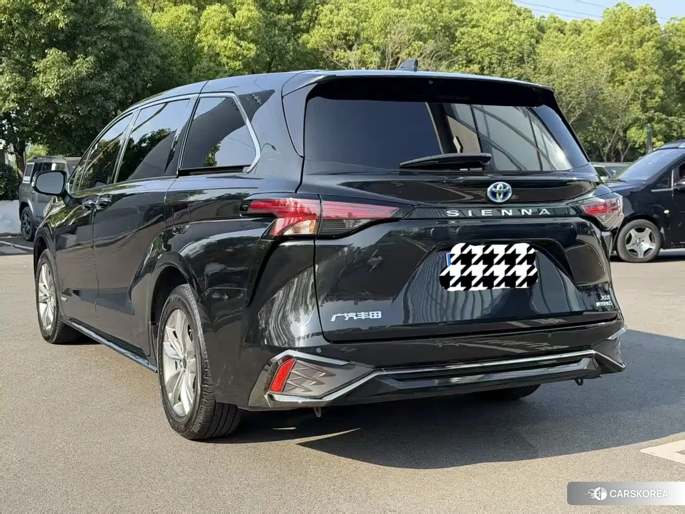 Toyota Sienna 2023 Черный из Китая, фото 5