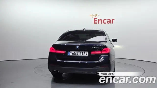 BMW 5 Series (G30) id 2863854 из Кореи 14