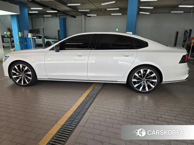Volvo S90 2026 Белый из Кореи, фото 4