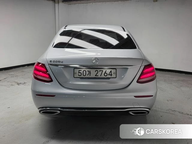 Mercedes-Benz E-Class W213 id 4232946 из Кореи 14