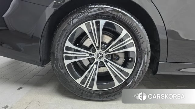 Mercedes-Benz E-Class W214 id 4762353 из Кореи 24