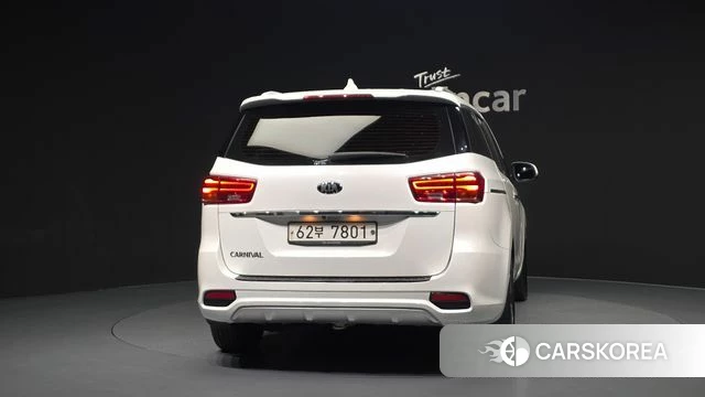 Kia The New Carnival id 4269258 из Кореи 14