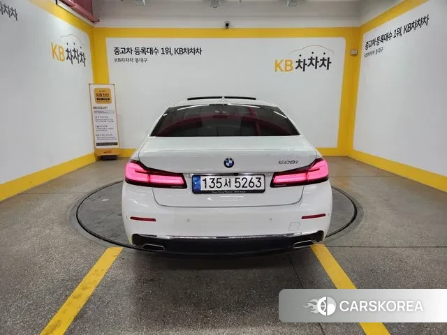 BMW 5 Series (G30) id 3694820 из Кореи 14