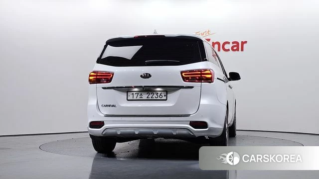 Kia The New Carnival id 3937201 из Кореи 14