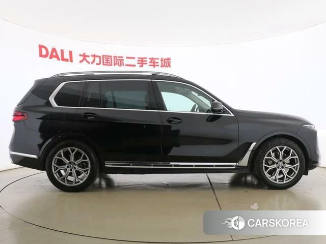 BMW X7 id 4291408 из Китая 10