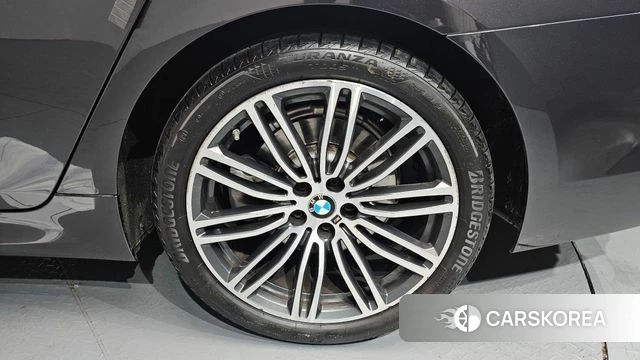 BMW 5 Series (G30) id 3800768 из Кореи 14