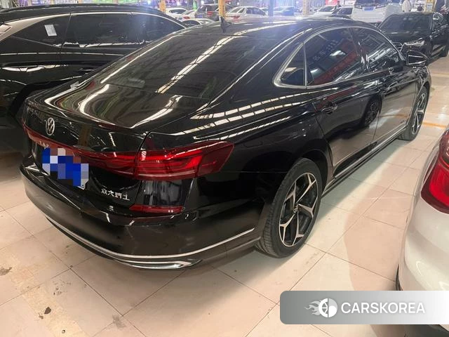Volkswagen Passat id 4260384 из Китая 9