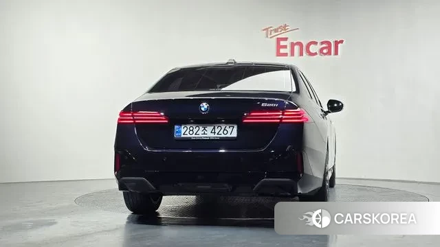 BMW 5 Series (G60) id 3517541 из Кореи 14