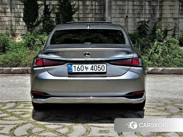 Lexus ES300h 7th generation id 4380965 из Кореи 14