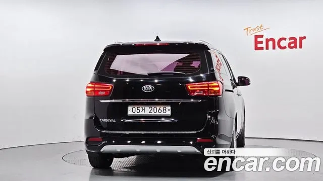 Kia The New Carnival id 2913035 из Кореи 14