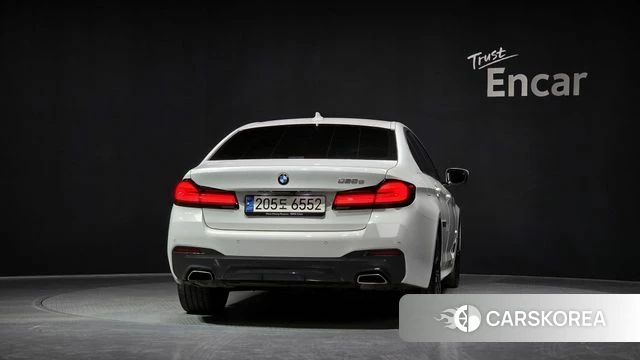 BMW 5 Series (G30) id 3812986 из Кореи 14