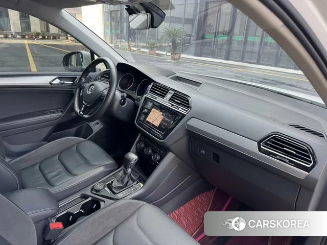 Volkswagen Tiguan L id 4254763 из Китая 10