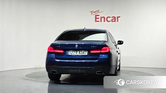 BMW 5 Series (G30) id 4423782 из Кореи 26