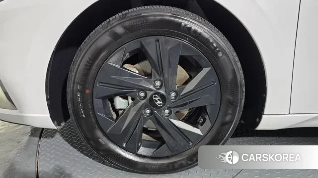 Hyundai Avante (CN7) id 3566286 из Кореи 14