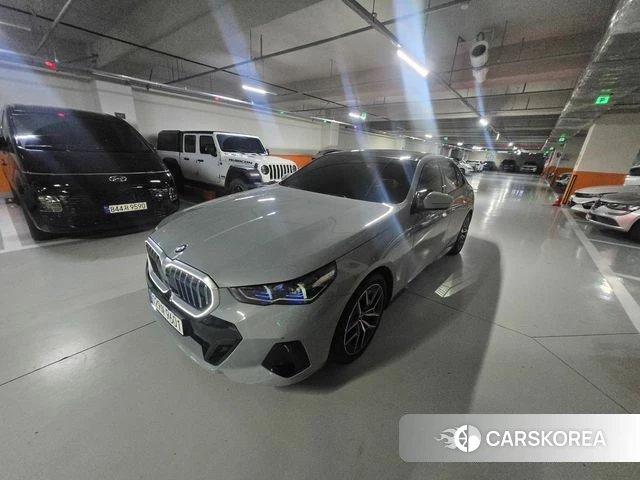 BMW 5 Series (G60) id 3896422 из Кореи 8
