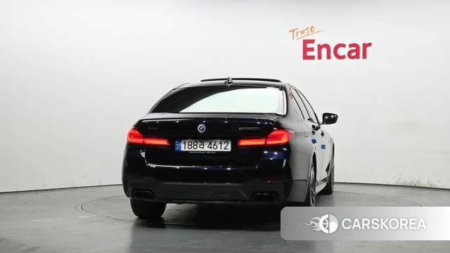 BMW 5 Series (G30) id 3922679 из Кореи 14