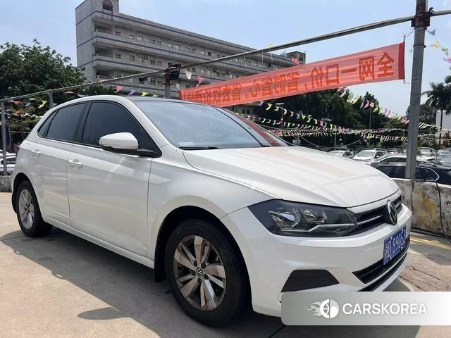 Volkswagen Polo 2022 Белый из Китая, фото 4