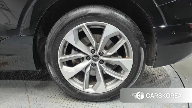 Audi e-Tron id 3827046 из Кореи 14