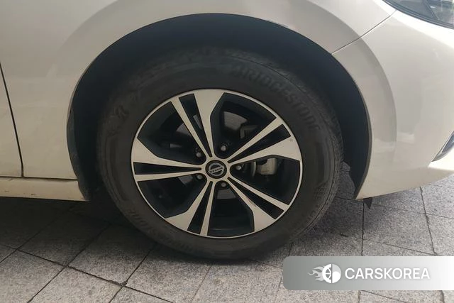 Nissan Xuan Yi id 4278553 из Китая 11